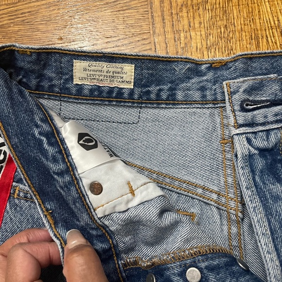 Levi’s - Picture 3 of 7